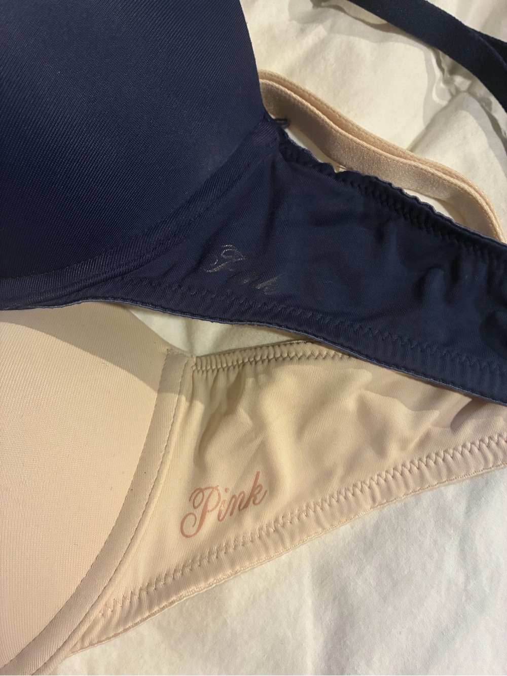 2 FOR 1 VS Wear Everywhere Super Push-Up Bras! (32B) - Picture 3 of 4
